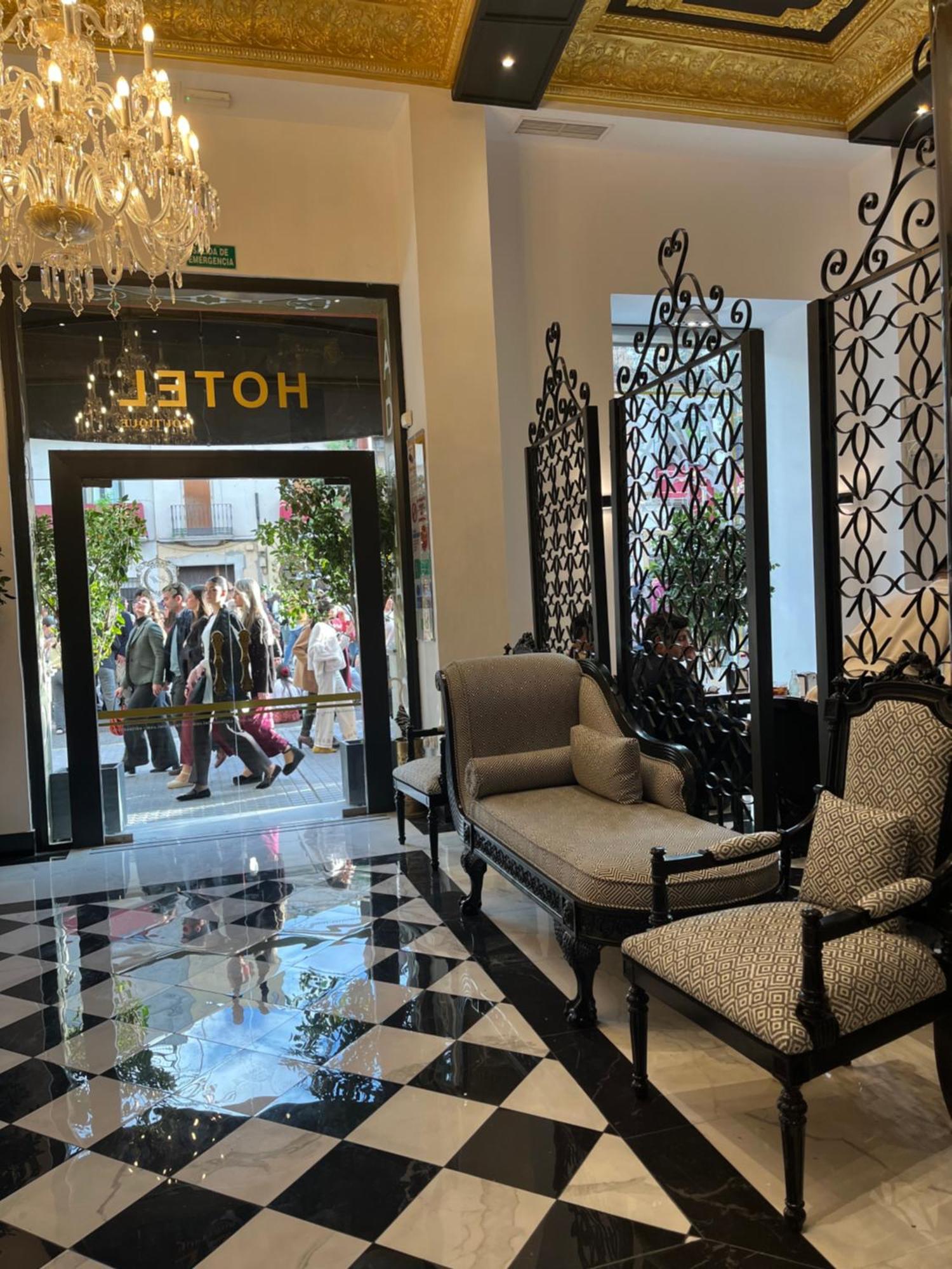 Adriano Boutique 3*